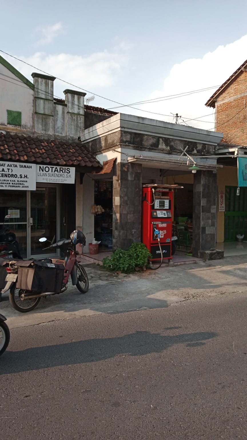 TOKO MADURA,ANEKA RIA..stpn ke barat