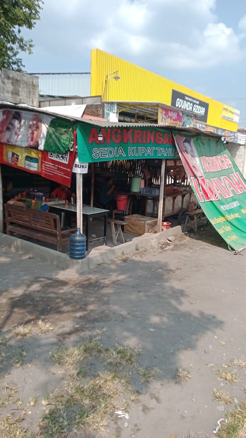 ANGKRINGAN HIDAYAH, utara toko besi govinda, jl imogiri